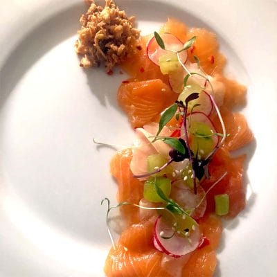 Chilli cured salmon with elderflower