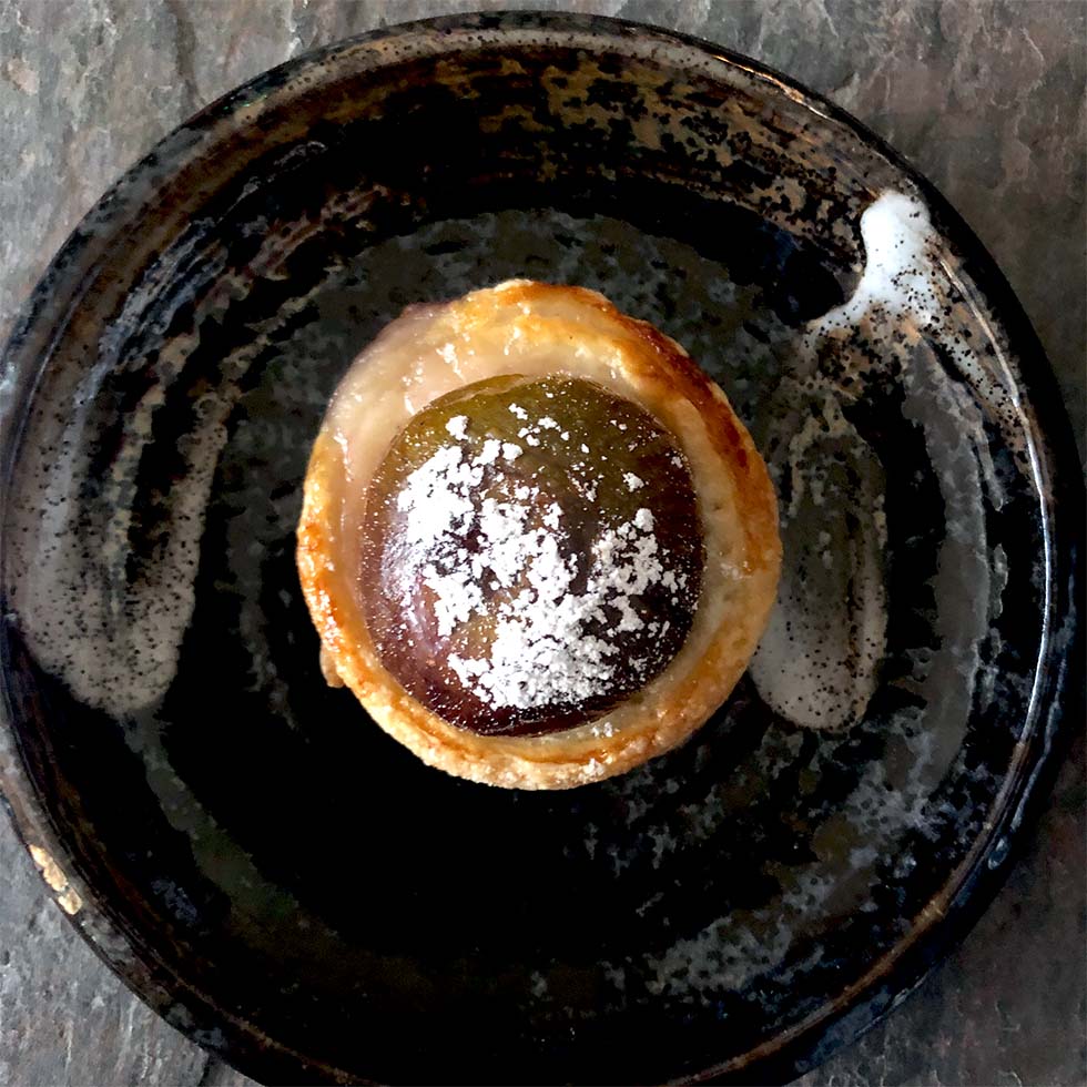 Roast fig pastries