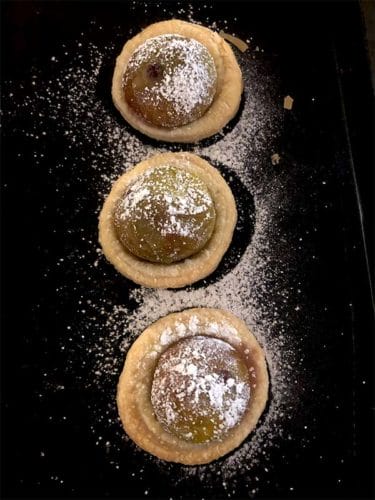 Roast fig pastries prepared