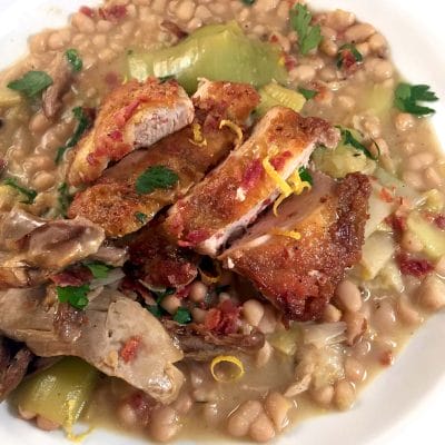 Roast guinea fowl with haricot beans
