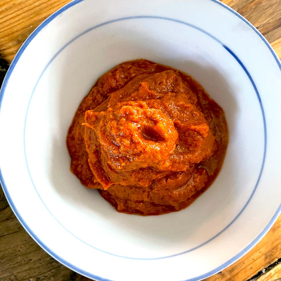 Yellow curry paste