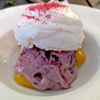 Berry ice cream with merangue