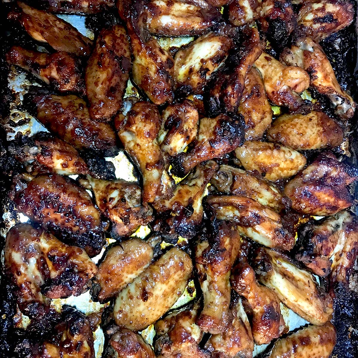 Sticky chicken wings