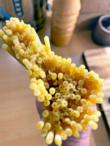 Bucantini pasta