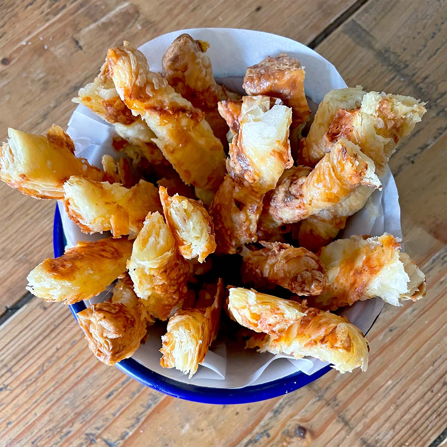 Cheese straws