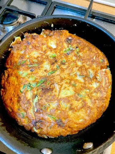 Okonomiyaki fried and ready to serve