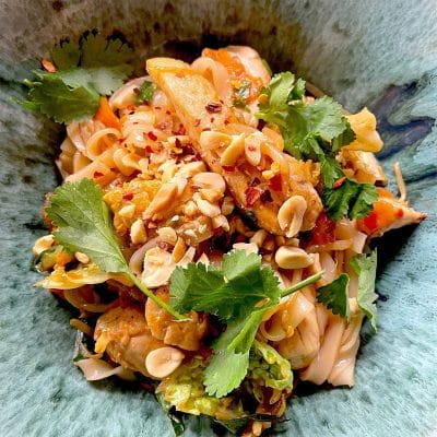 Frying chicken pieces