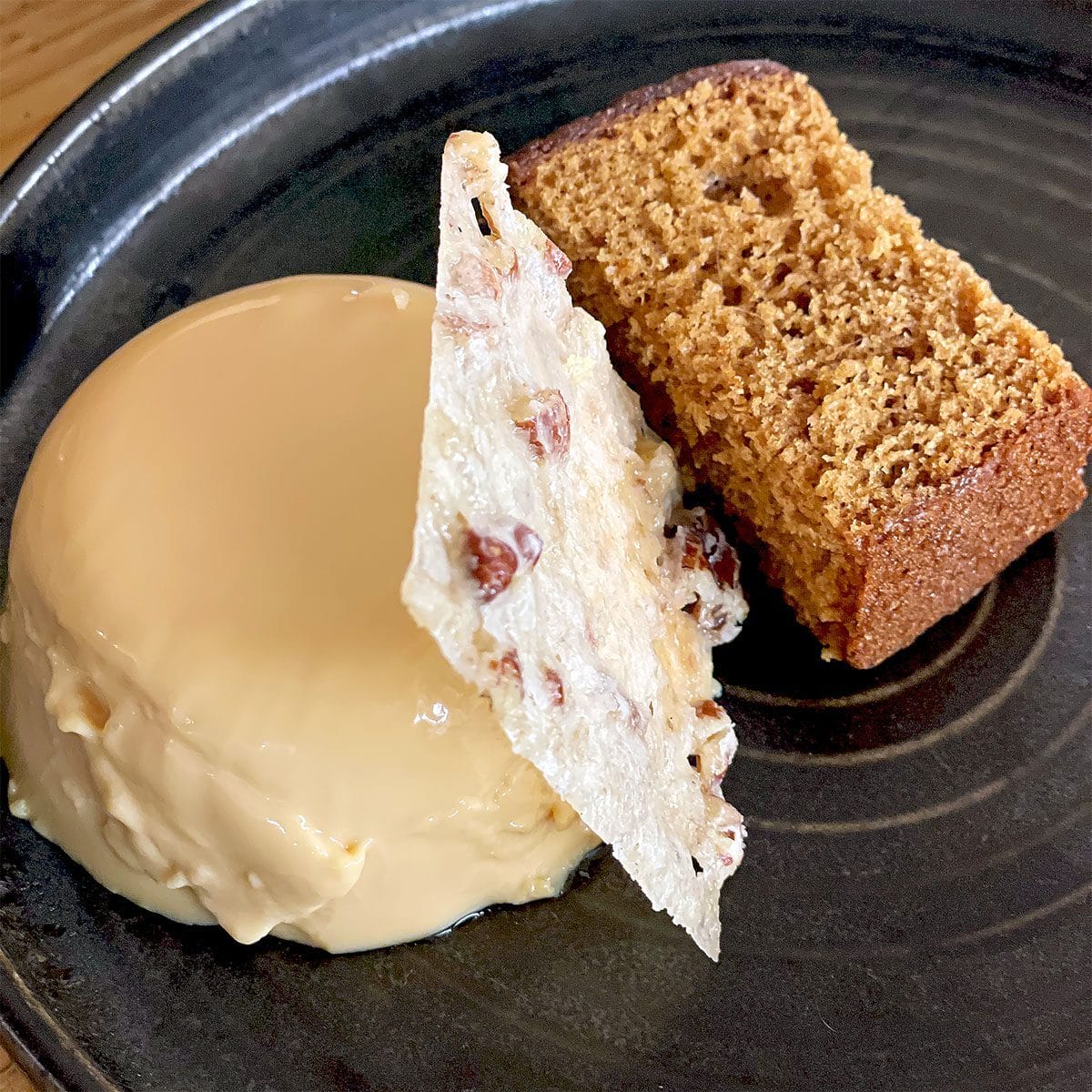 Pecan Tuile